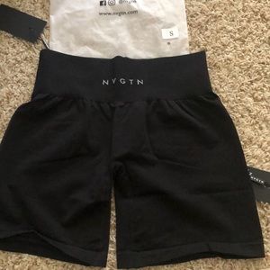 NWT NVGTN PRO SHORTS